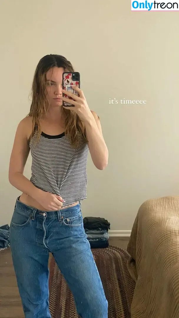 Liana Liberato nude photo #0020 (lianaliberato)