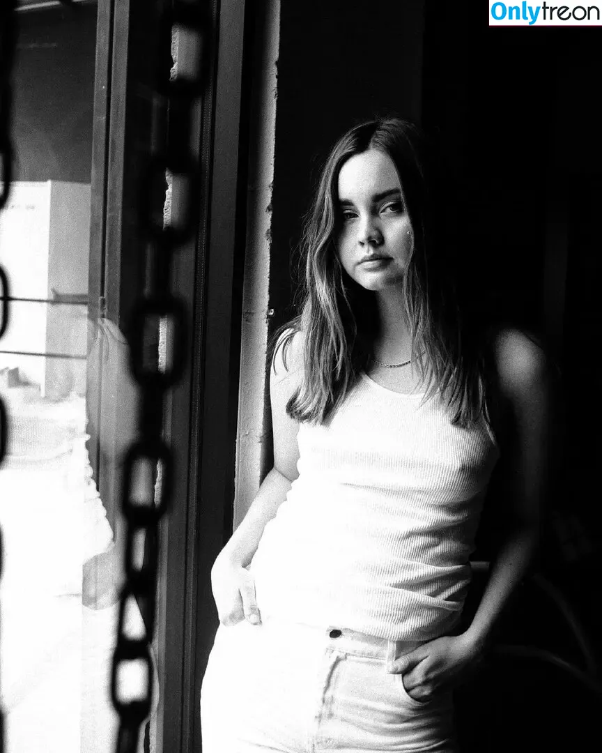 Liana Liberato nude photo #0046 (lianaliberato)