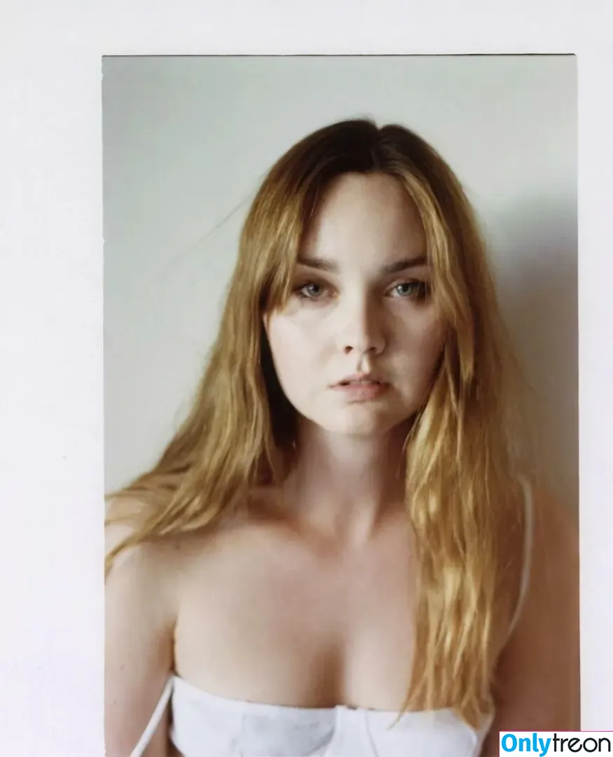 Liana Liberato nude photo #0105 (lianaliberato)