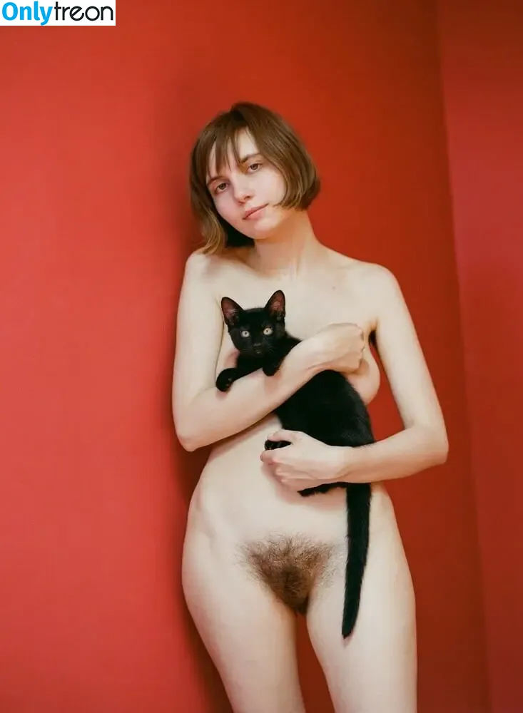 Liara Roux nude photo #0453 (liararoux)