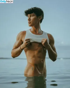 lifeofalexjames / alxjames nude photo #0245