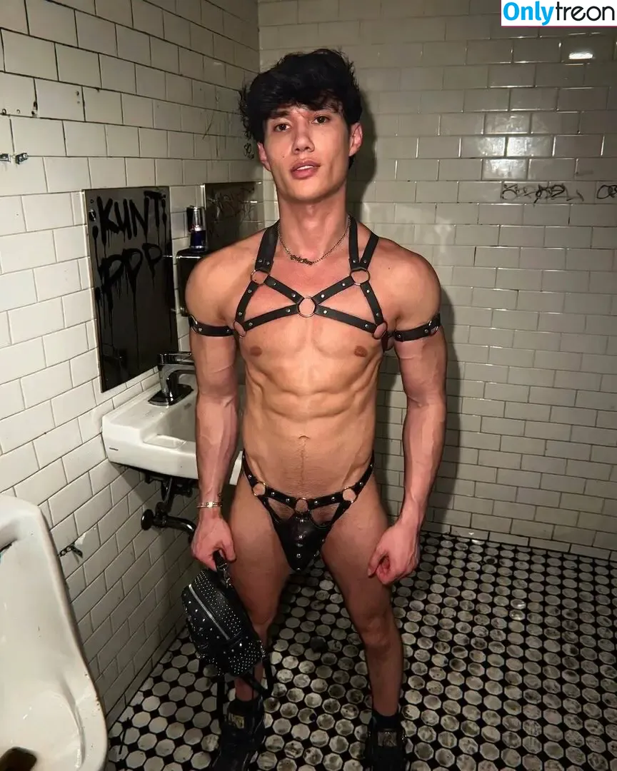 lifeofalexjames nude photo #0234 (alxjames)