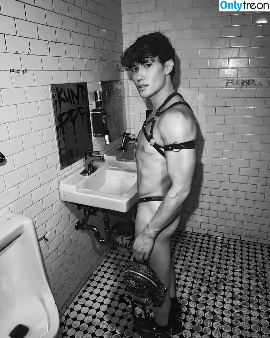 lifeofalexjames nude photo #0236 (alxjames)