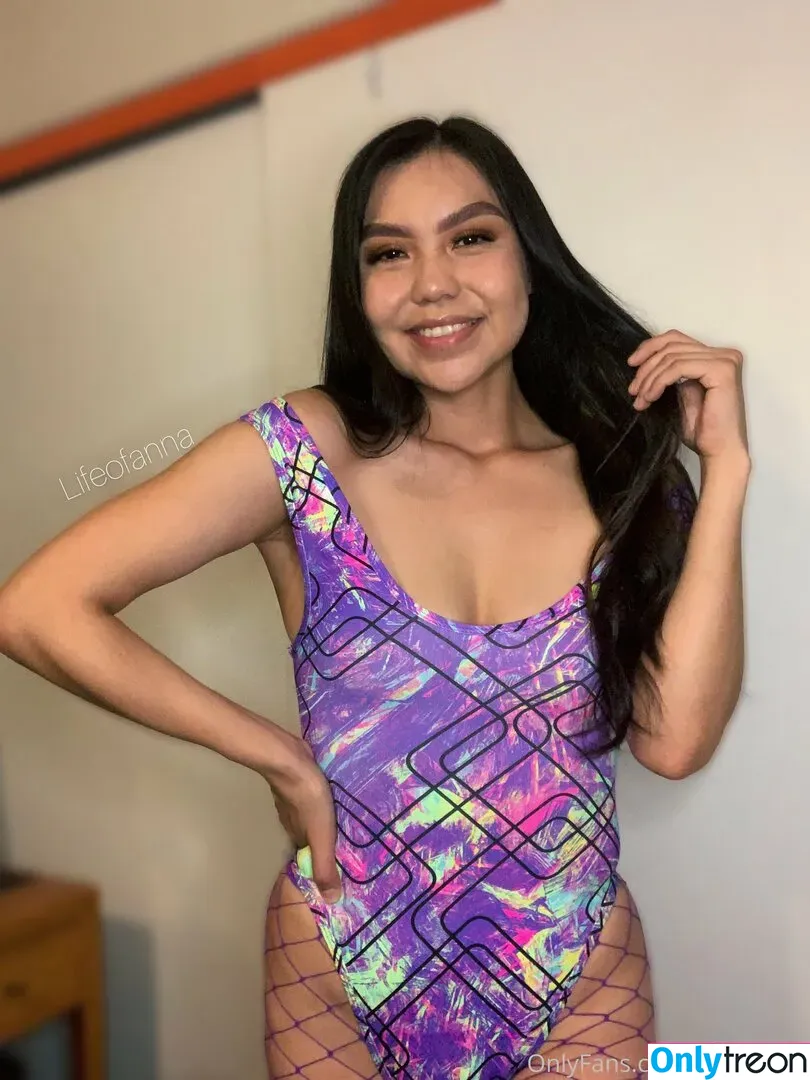 lifeofanna nude photo #0031 (lifeofanna)