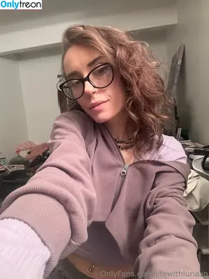 lifewithlunaxo / life.with.luna.xo nude photo #0026