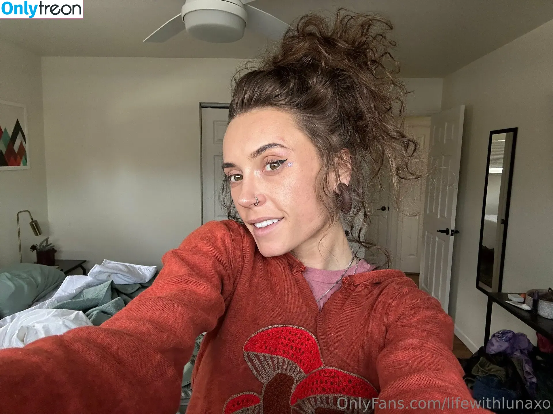 lifewithlunaxo nude photo #0015 (life.with.luna.xo)