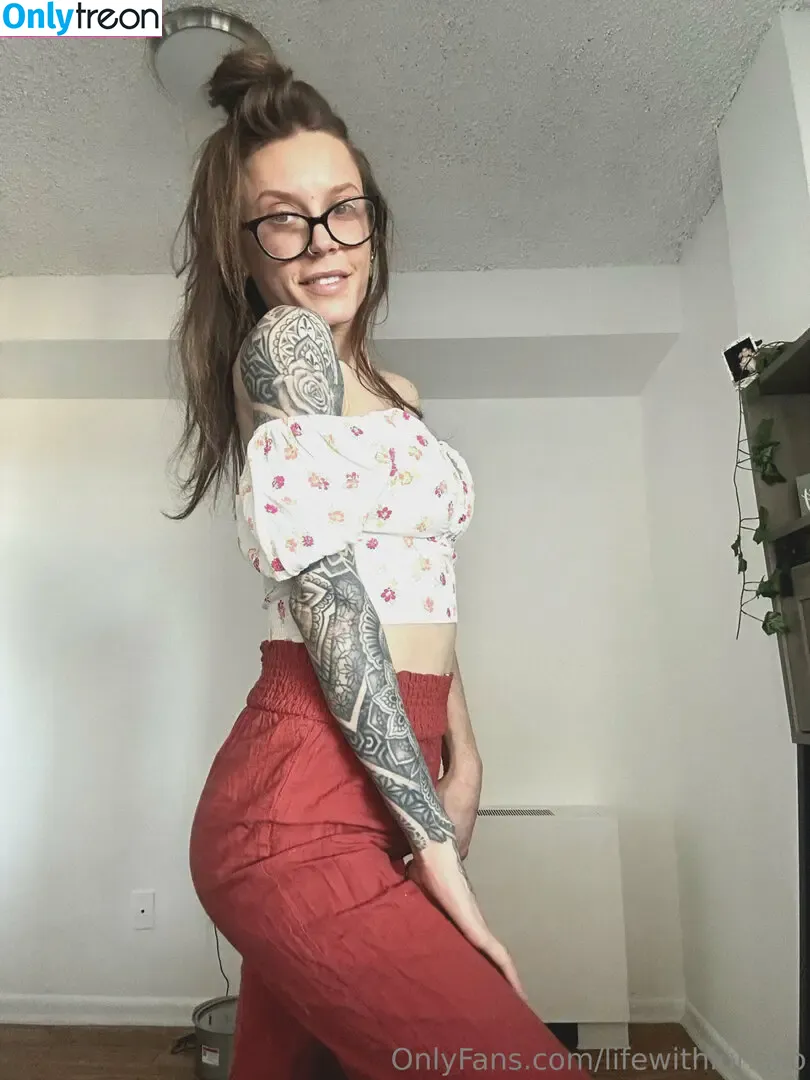 lifewithlunaxo nude photo #0052 (life.with.luna.xo)