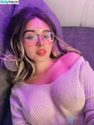  nude photo #0004