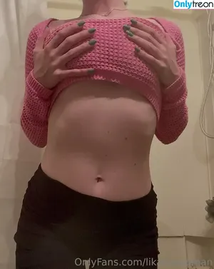  nude photo #0004