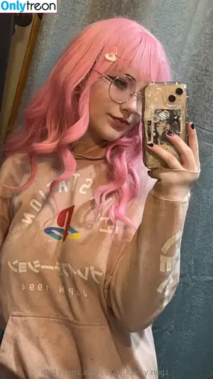  nude photo #0005