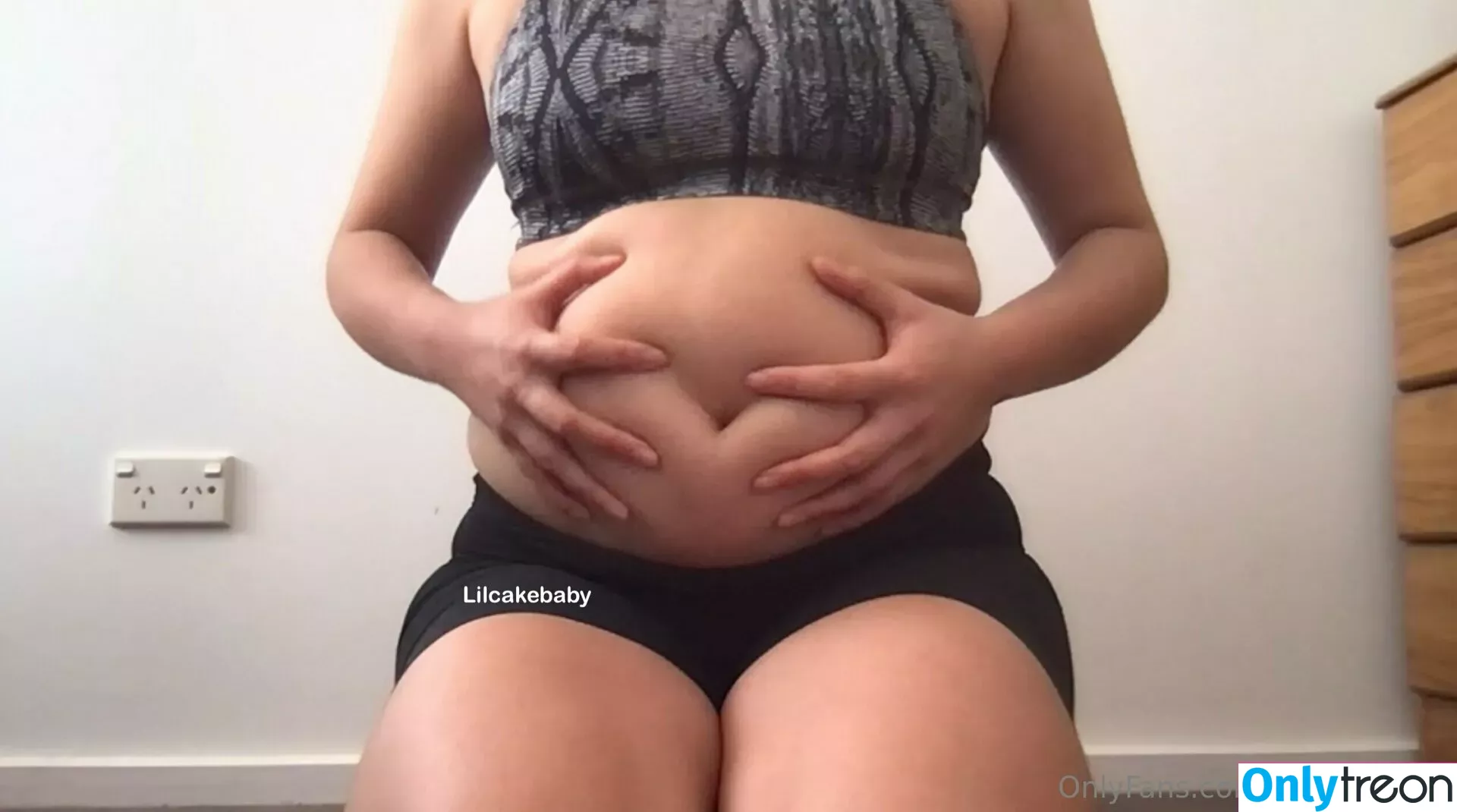 lil_cakebaby nude photo #0002 (lil_cakebaby)