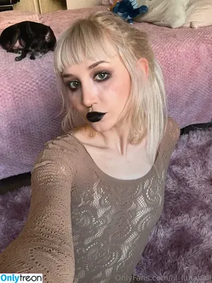 lil_lunabell / lill.unabelle nude photo #0069
