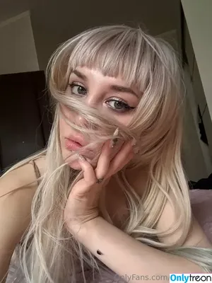 lil_lunabell / lill.unabelle nude photo #0070