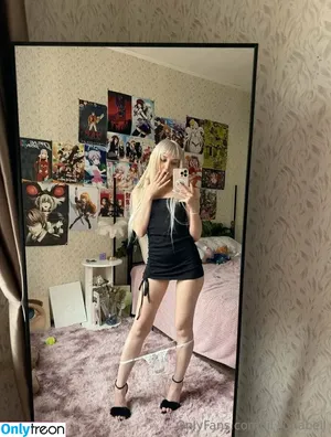 lil_lunabell / lill.unabelle nude photo #0076