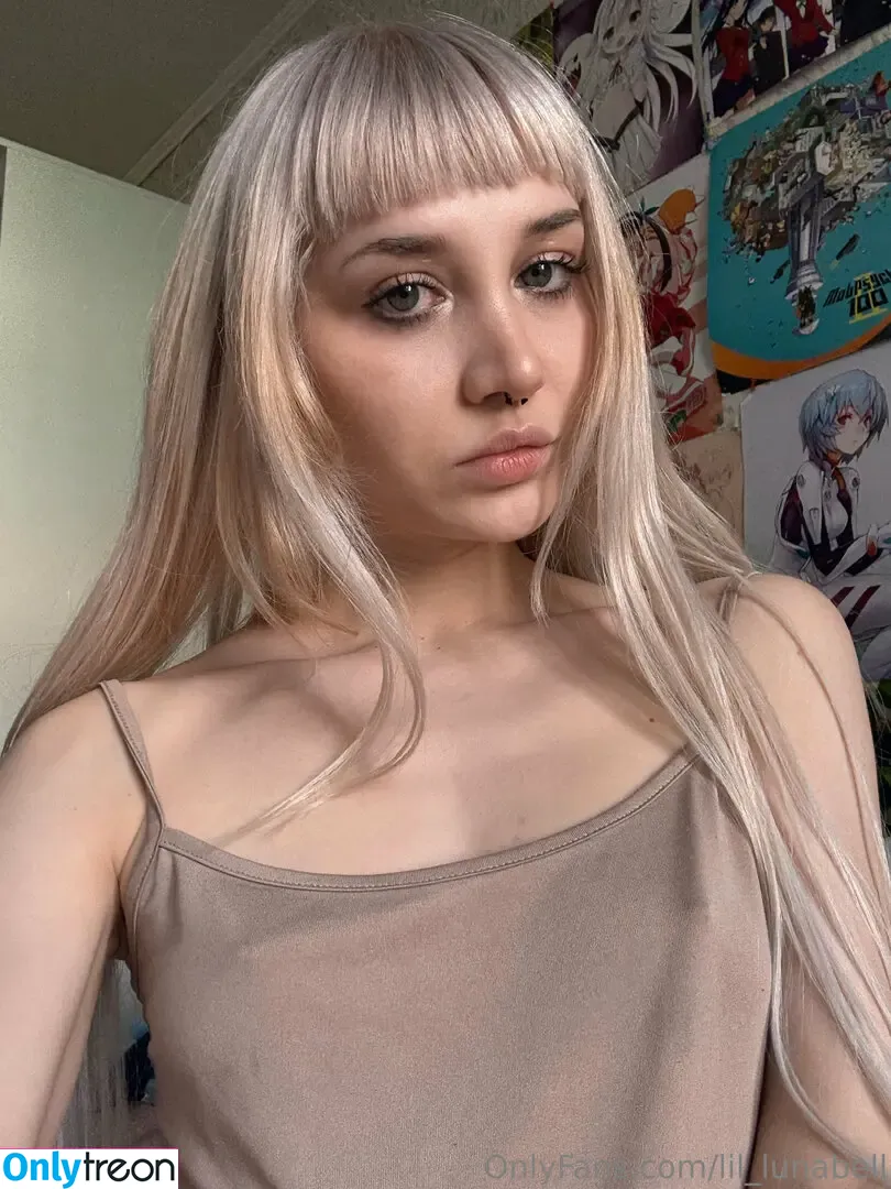 lil_lunabell nude photo #0071 (lill.unabelle)