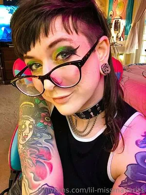 lil-missmaverick / miss_midnight_maverick nude photo #0038