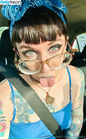 lil-missmaverick / miss_midnight_maverick nude photo #0312