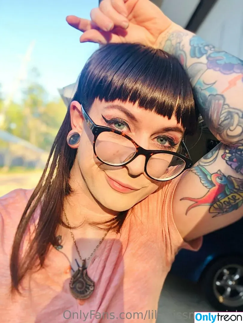 lil-missmaverick nude photo #0028 (miss_midnight_maverick)