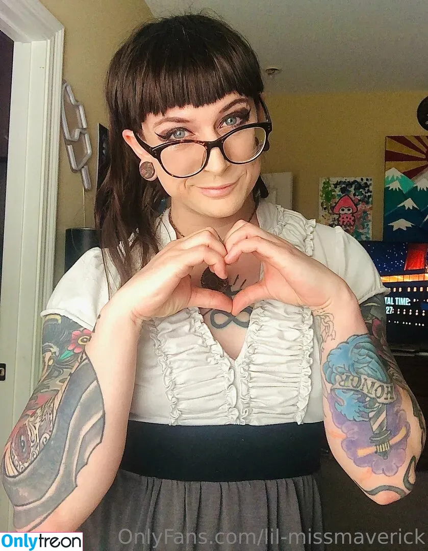 lil-missmaverick nude photo #0054 (miss_midnight_maverick)