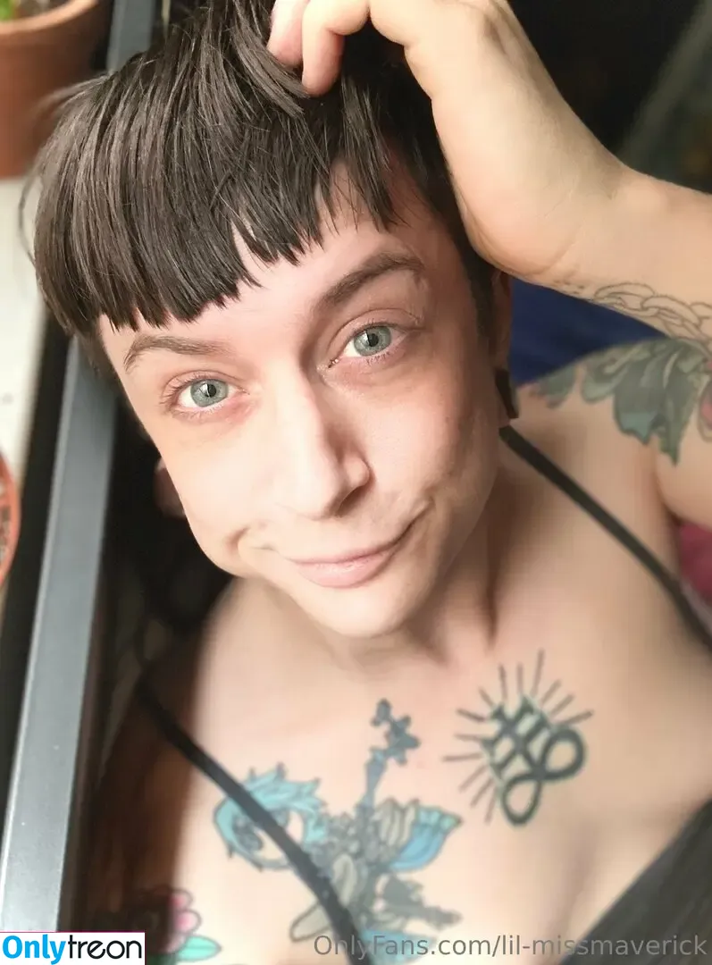 lil-missmaverick nude photo #0315 (miss_midnight_maverick)