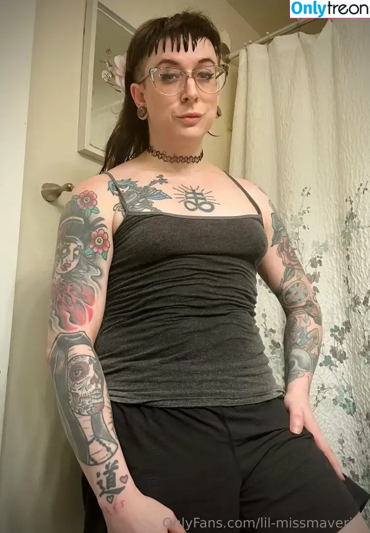 lil-missmaverick nude photo #0348 (miss_midnight_maverick)