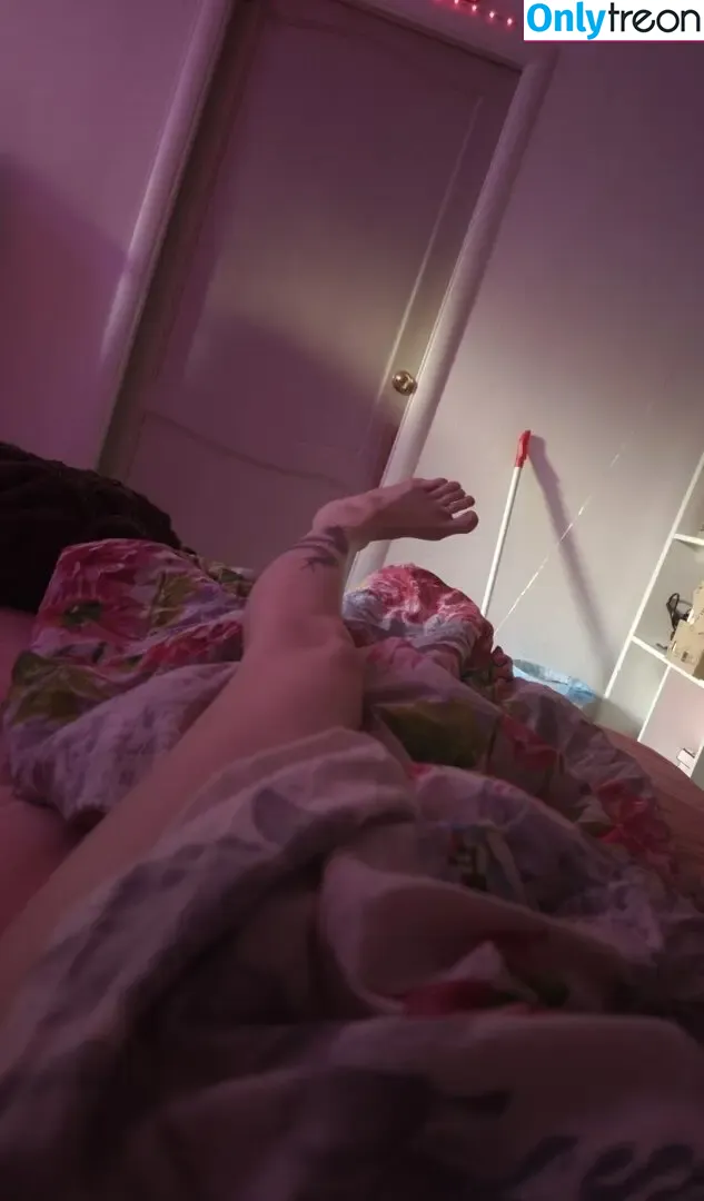Lil Yves nude photo #0165 (ccyves / lilyves)