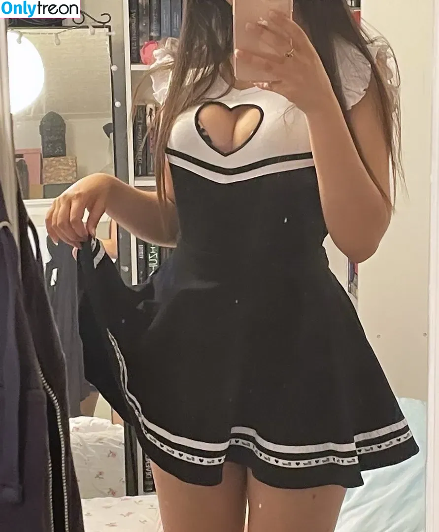 lilaxgsm nude photo #0012 (kittyxcat / lilagamble)