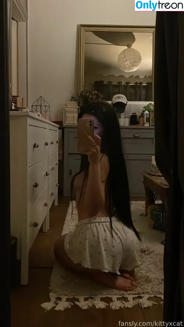 lilaxgsm nude photo #0158 (kittyxcat / lilagamble)