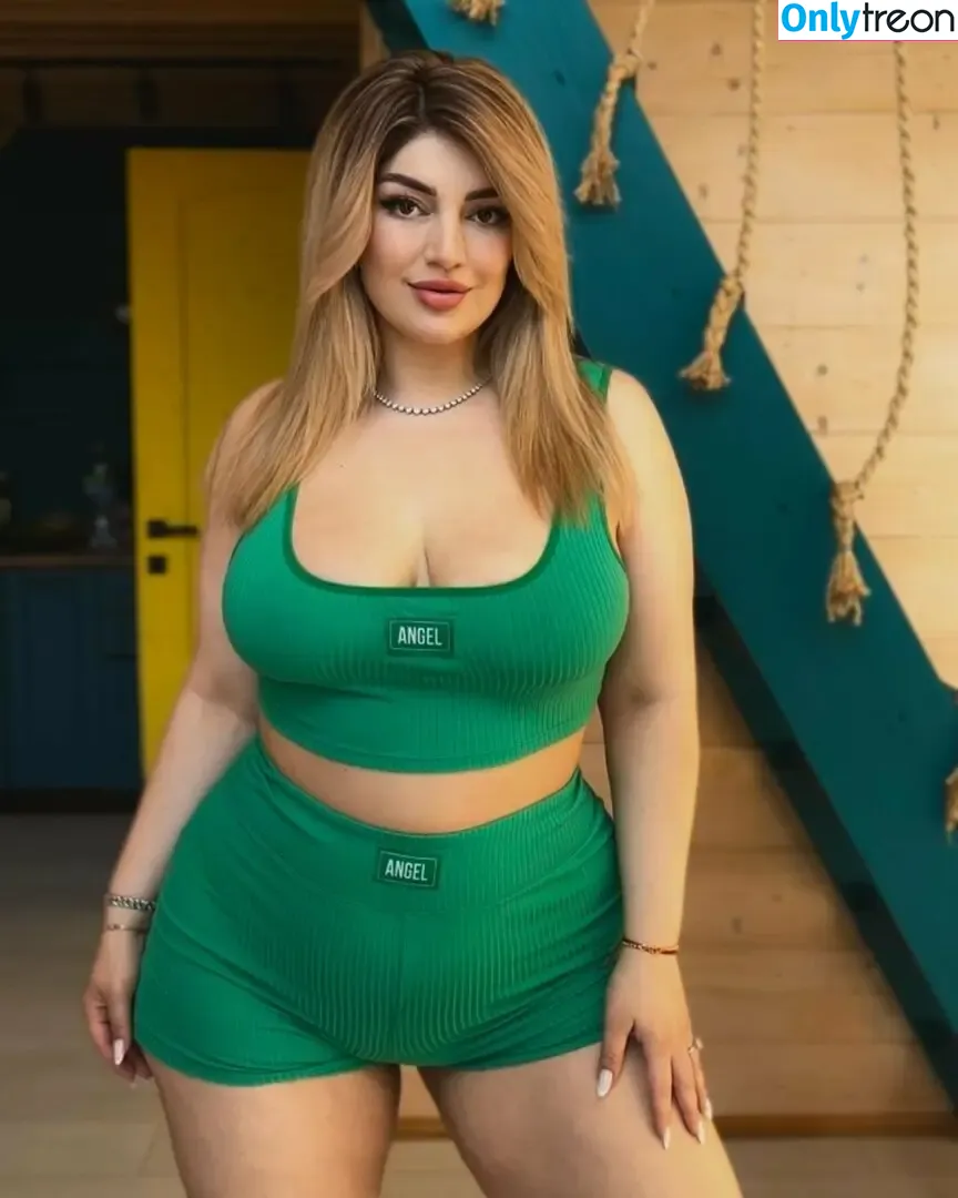 Lili Marko nude photo #0002 (limark13)