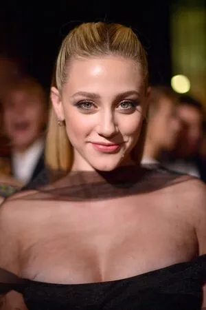 Lili Reinhart / Unpublished Photos / lilireinhart nude photo #0042