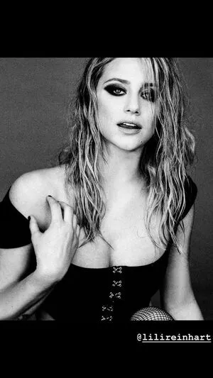 Lili Reinhart / Unpublished Photos / lilireinhart nude photo #0084