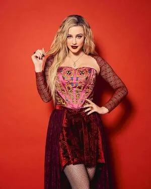 Lili Reinhart / Unpublished Photos / lilireinhart nude photo #0123