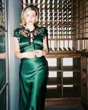 Lili Reinhart / Unpublished Photos / lilireinhart nude photo #0169