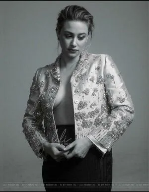 Lili Reinhart / Unpublished Photos / lilireinhart nude photo #0184