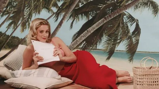 Lili Reinhart / Unpublished Photos / lilireinhart nude photo #0217
