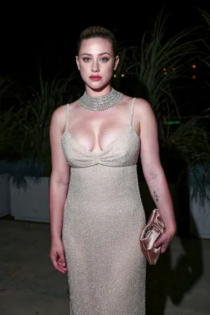 Lili Reinhart / Unpublished Photos / lilireinhart nude photo #0246