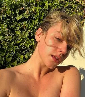 Lili Reinhart / Unpublished Photos / lilireinhart nude photo #0268
