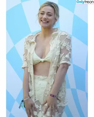 Lili Reinhart / Unpublished Photos / lilireinhart nude photo #0412