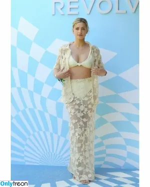 Lili Reinhart / Unpublished Photos / lilireinhart nude photo #0413