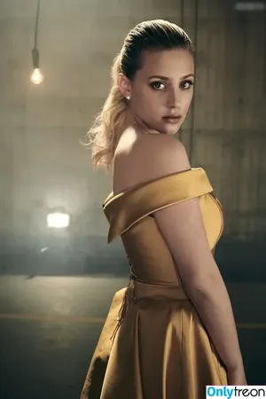 Lili Reinhart / Unpublished Photos / lilireinhart nude photo #0502