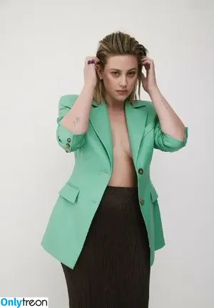 Lili Reinhart / Unpublished Photos / lilireinhart nude photo #0547