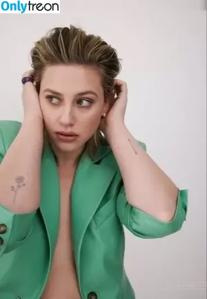 Lili Reinhart / Unpublished Photos / lilireinhart nude photo #0551