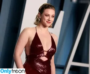Lili Reinhart / Unpublished Photos / lilireinhart nude photo #0590