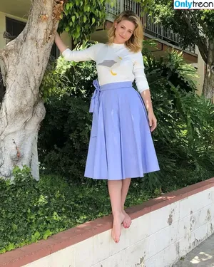 Lili Reinhart / Unpublished Photos / lilireinhart nude photo #0667