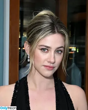 Lili Reinhart / Unpublished Photos / lilireinhart nude photo #0694