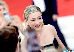 Lili Reinhart / Unpublished Photos / lilireinhart nude photo #0724