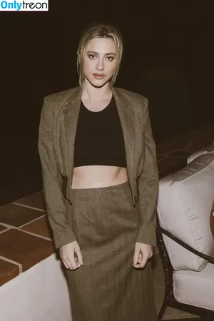 Lili Reinhart / Unpublished Photos / lilireinhart nude photo #0768