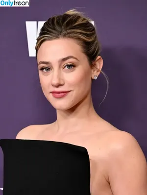 Lili Reinhart / Unpublished Photos / lilireinhart nude photo #0853