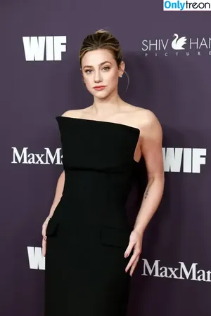 Lili Reinhart / Unpublished Photos / lilireinhart nude photo #0870