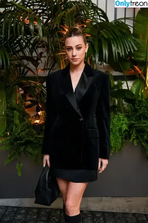 Lili Reinhart / Unpublished Photos / lilireinhart nude photo #0912